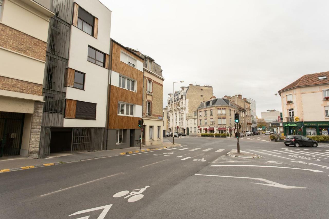 Appartement Au Pied De La Cathedrale Reims Bagian luar foto